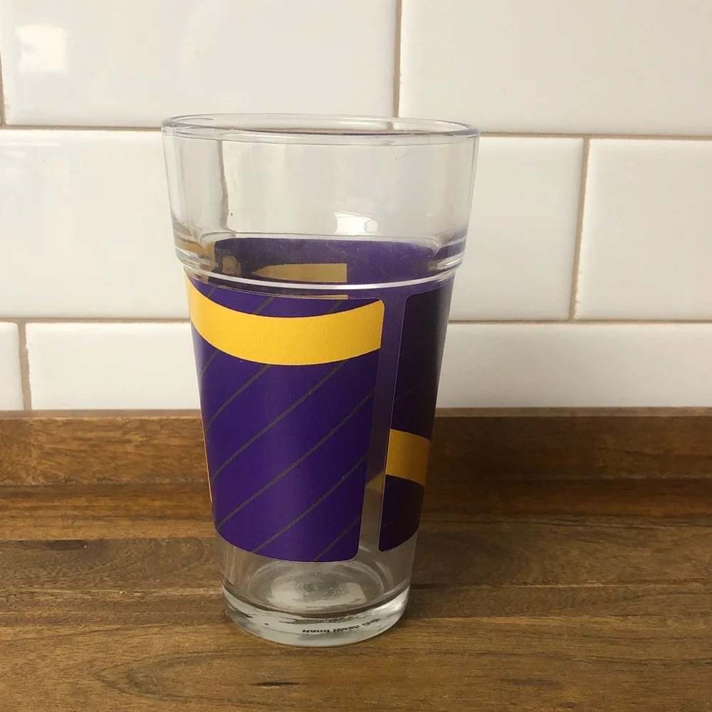 Los Angeles Lakers 2020 NBA Champions Purple drinking glass